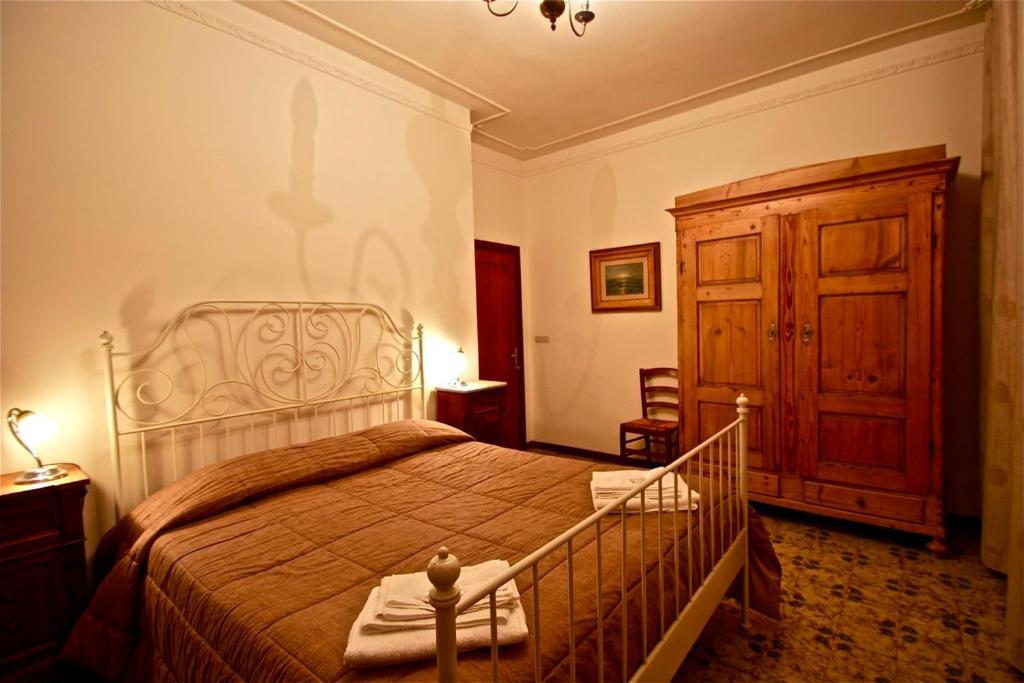 Affittacamere La Casa Di Elide Arezzo Phòng bức ảnh